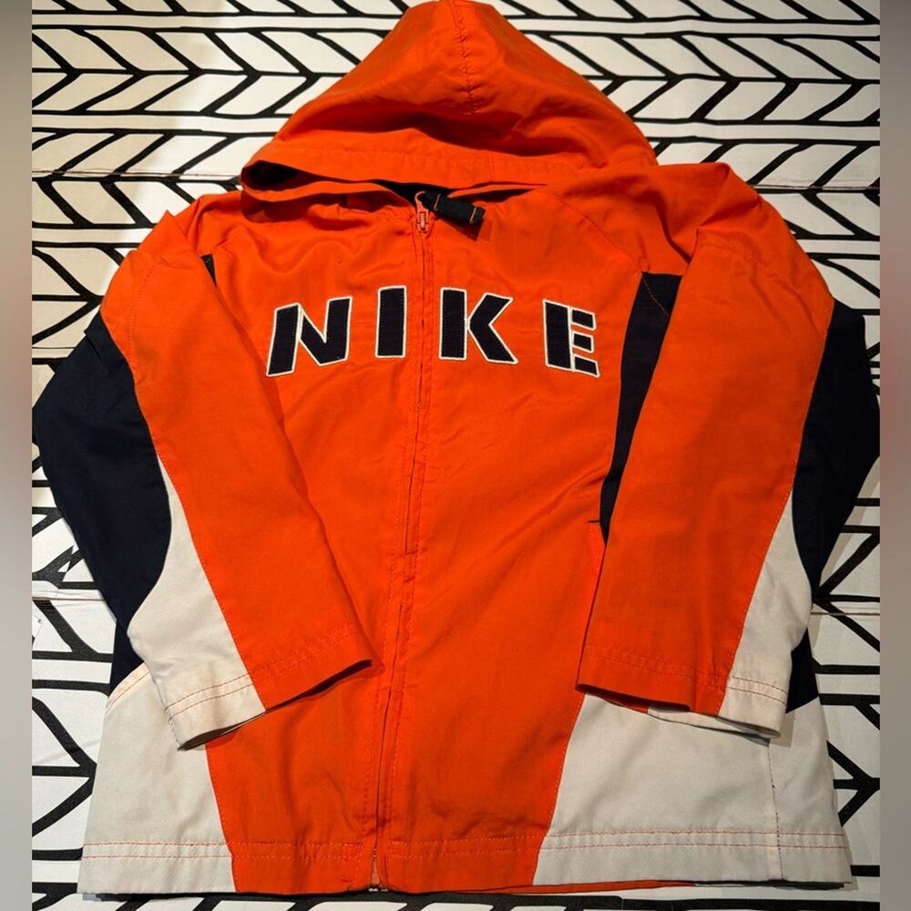 Nike windbreaker size 5